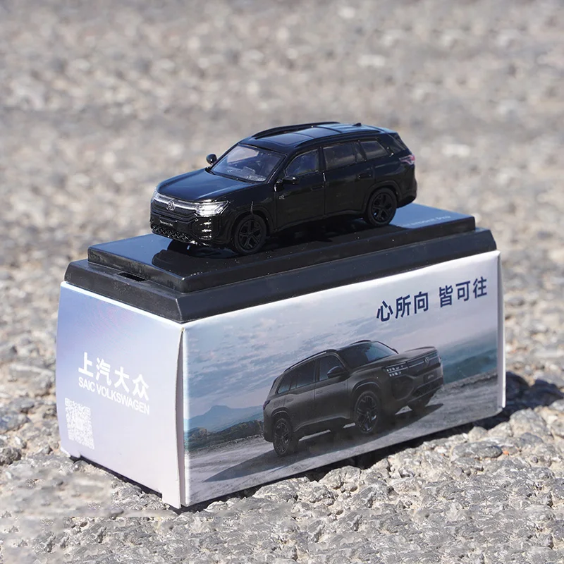 1:64 Scale White SUV Diecast Model Car 9 1:64 Scale White SUV Diecast Model Car - Image 9