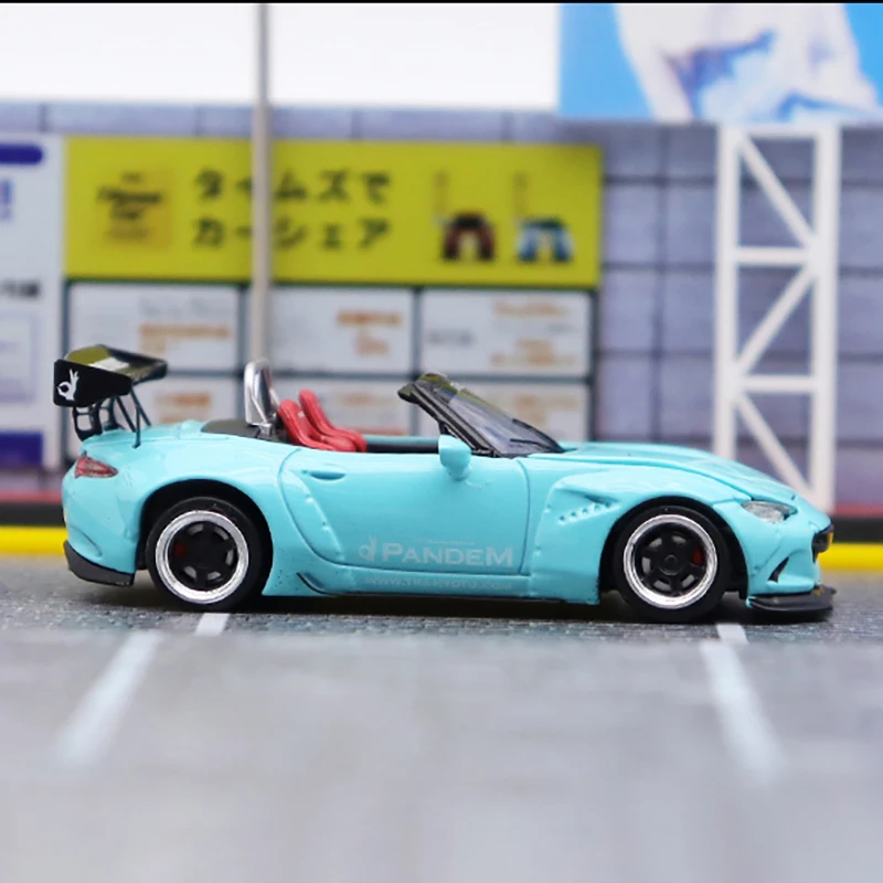 Diecast 1/64 Scale Mazda MX5 Rocket Rabbit Model 3 Diecast 1/64 Scale Mazda MX5 Rocket Rabbit Model - Image 3