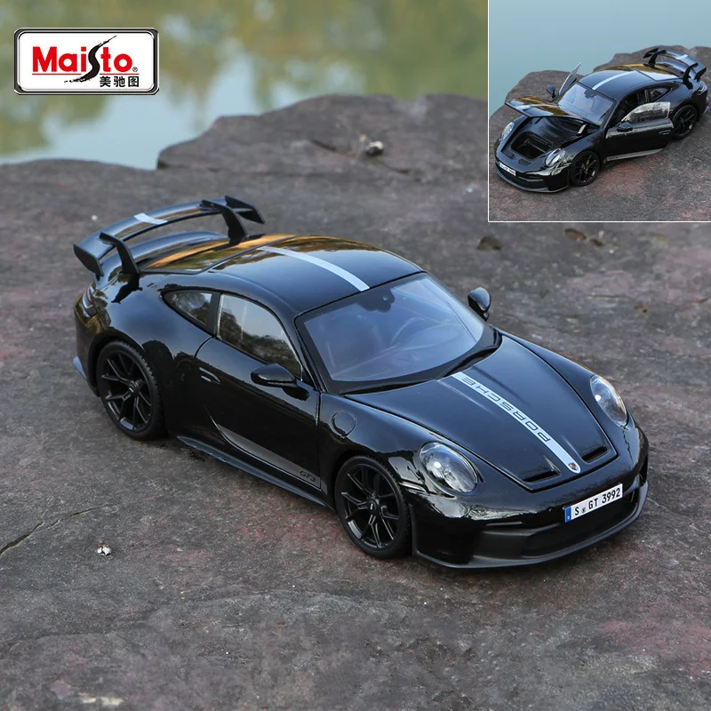 Maisto 1:18 2022 Porsche 911 GT3 RS Model 2 Maisto 1:18 2022 Porsche 911 GT3 RS Model - Image 2