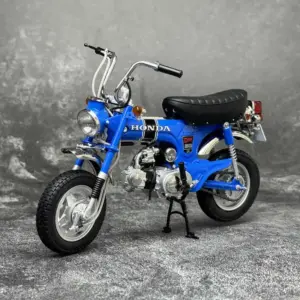 Diecast Model 1969 Honda DAX ST50 1:10 Scale 8 S0428704af1424346a65f7cc62ecd3d17V