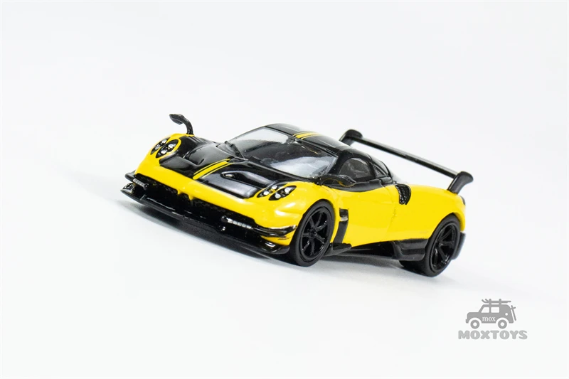 Tarmac Works 1:64 Pagani Huayra BC Model Car 4 Tarmac Works 1:64 Pagani Huayra BC Model Car - Image 4