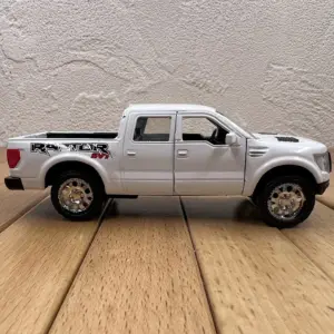 Die-cast 1:32 Ford F150 Raptor Model 5 S05a0f90d6191446ebabc00b59cef55c8S
