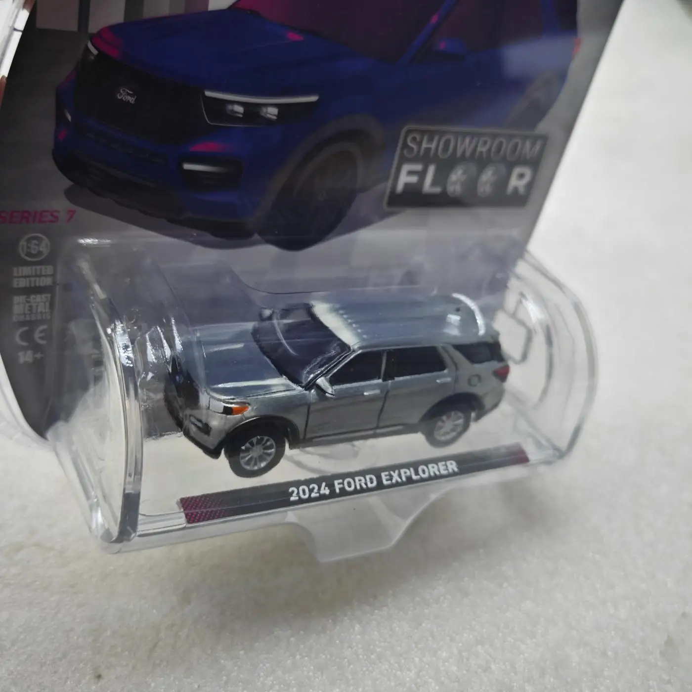 2024 Ford Explorer 1:64 Scale Model Car 3 2024 Ford Explorer 1:64 Scale Model Car - Image 3