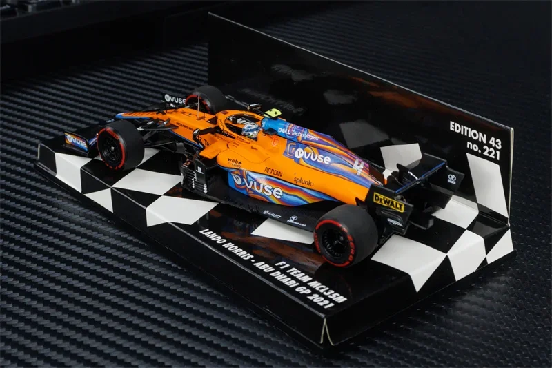 MINICHAMPS 1:43 McLaren MCL35M Model Car 3 MINICHAMPS 1:43 McLaren MCL35M Model Car - Image 3