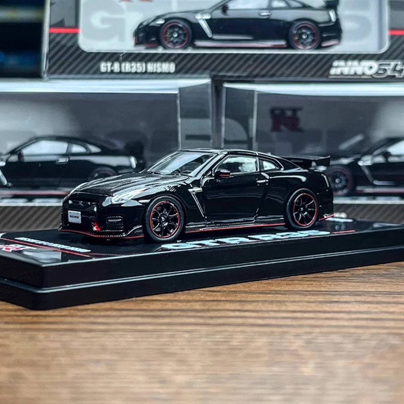 1:64 Scale Nissan GT-R R35 NISMO Model 3 1:64 Scale Nissan GT-R R35 NISMO Model - Image 3