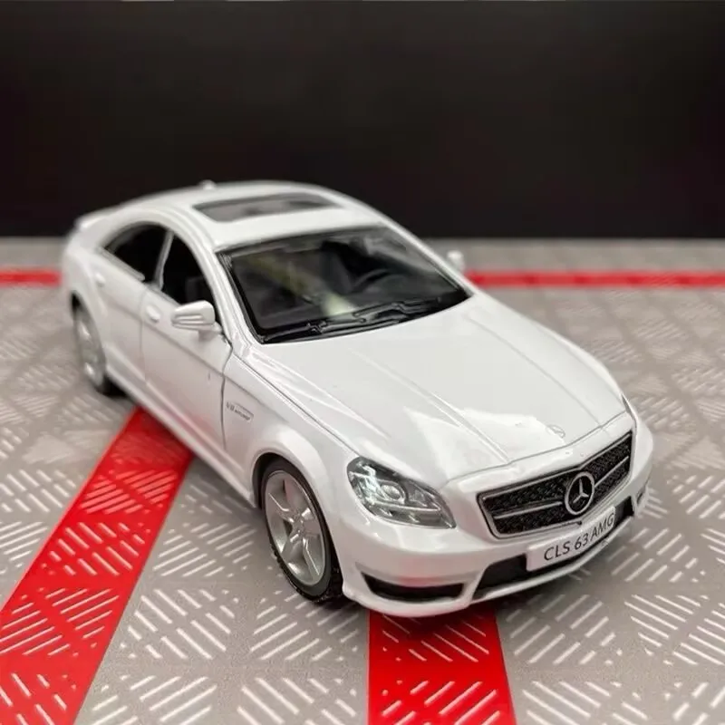 Mercedes-Benz CLS63 AMG Coupe Diecast Model 1:36 2 Mercedes-Benz CLS63 AMG Coupe Diecast Model 1:36 - Image 2