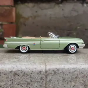 1960 Chrysler 300FC 1:18 Scale Diecast Model 11 S09633d40f0984048a3dd6df80f556825w
