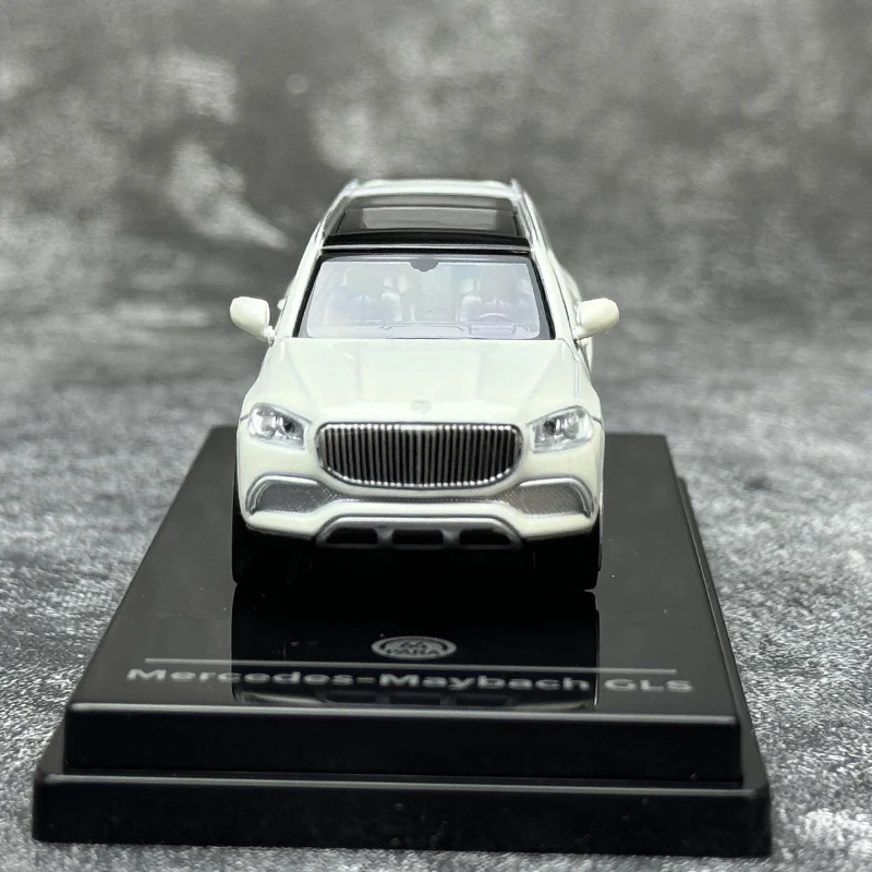 Maybach GLS600 1:64 Scale Diecast Model 4 Maybach GLS600 1:64 Scale Diecast Model - Image 4