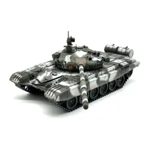 1:72 Scale T-72A Tank Model in Snow Camo 7 S09f214f0ab85411e82622577a431b3aeN