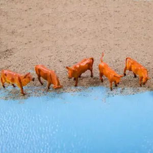 Set of 6 HO Scale Model Cows 1:87 13 S0af552e5c5604fe896b9c29a2cf66a3eJ