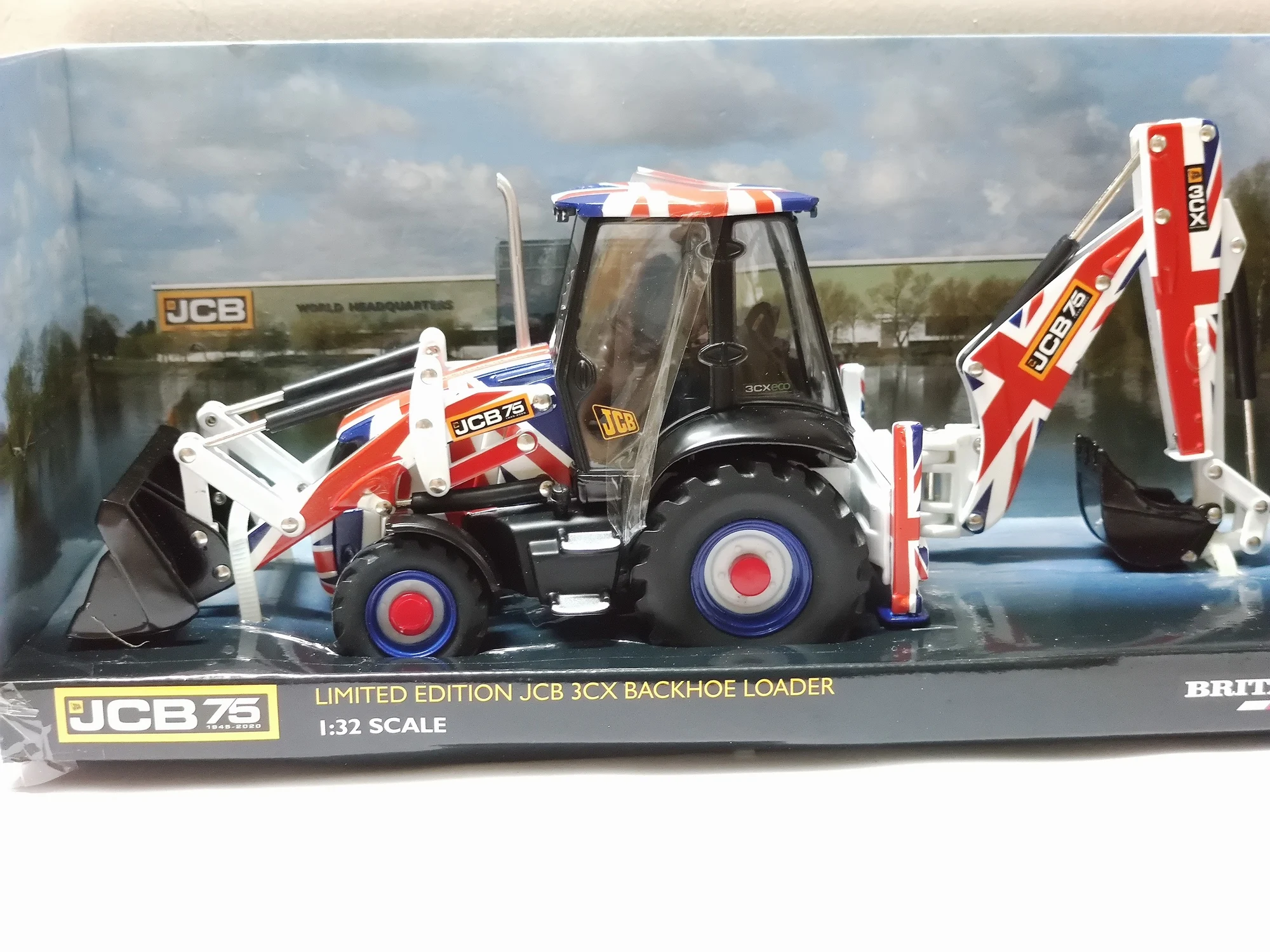 Diecast 1:32 Scale JCB 3CX Loader Model 5 Diecast 1:32 Scale JCB 3CX Loader Model - Image 5