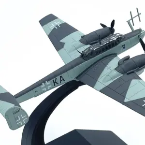 1:100 Scale German Bf110G-4 Fighter Model 8 S0d768e9cd4fd4feb864f0b5c384f08f9c