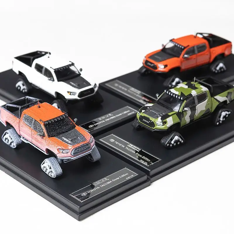 GCD 1/64 Tacoma Pickup Snow Edition Set 2 GCD 1/64 Tacoma Pickup Snow Edition Set - Image 2