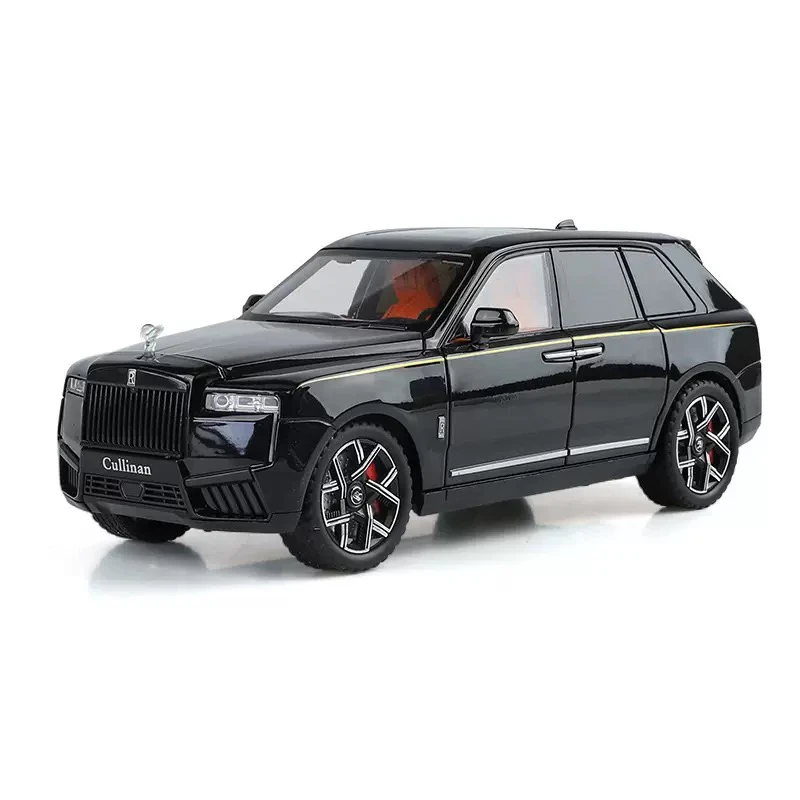 1:24 Scale Rolls-Royce Cullinan Diecast Model 6 1:24 Scale Rolls-Royce Cullinan Diecast Model - Image 6