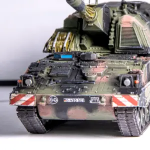 1/72 Scale German PZH2000 Model Military Vehicle 11 S0e77c9f021e44979938c61f104ddac33P