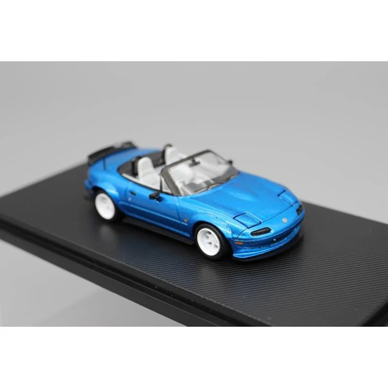 Mazda Miata MX-5 Eunos 1:64 Diecast Model 2 Mazda Miata MX-5 Eunos 1:64 Diecast Model - Image 2