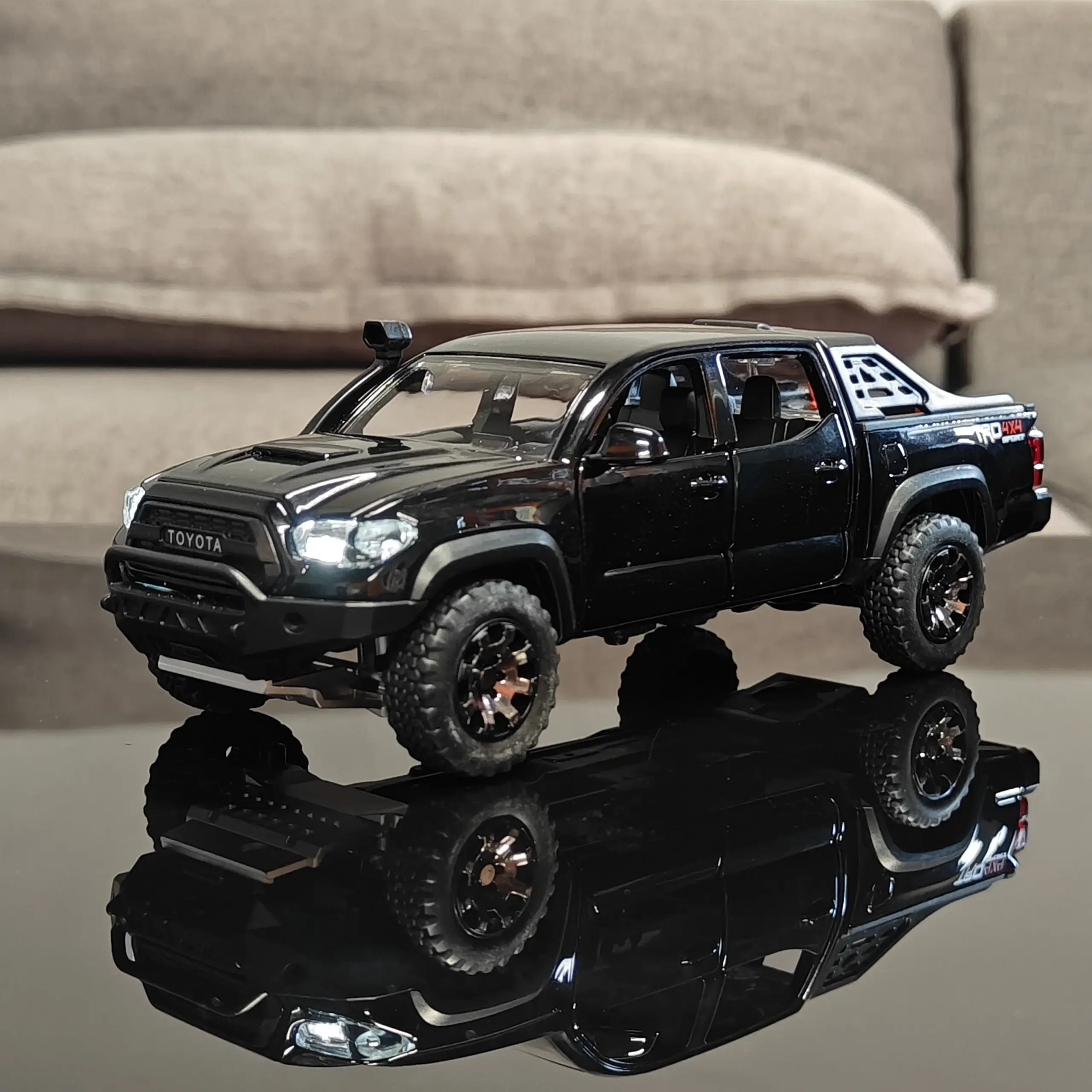 1:32 Scale Toyota Tacoma TRO Pickup Model 20 1:32 Scale Toyota Tacoma TRO Pickup Model - Image 20