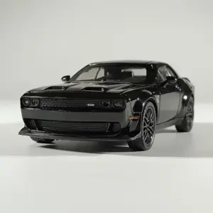 Dodge Challenger Hellcat 1:32 Scale Diecast Model 13 S11a8a87143e3436dbb455a1357c8c2ddu