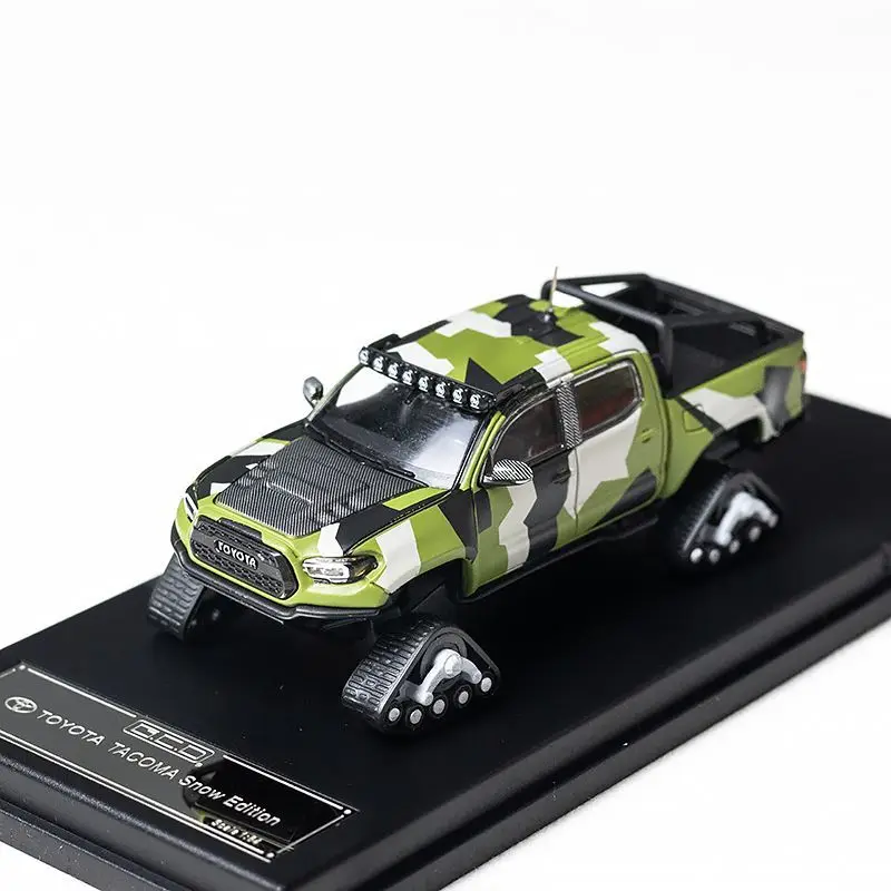 GCD 1/64 Tacoma Pickup Snow Edition Set 9 GCD 1/64 Tacoma Pickup Snow Edition Set - Image 9