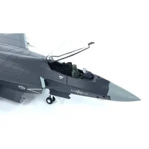 S1487b4fe4494471eb51858eaf48da162U