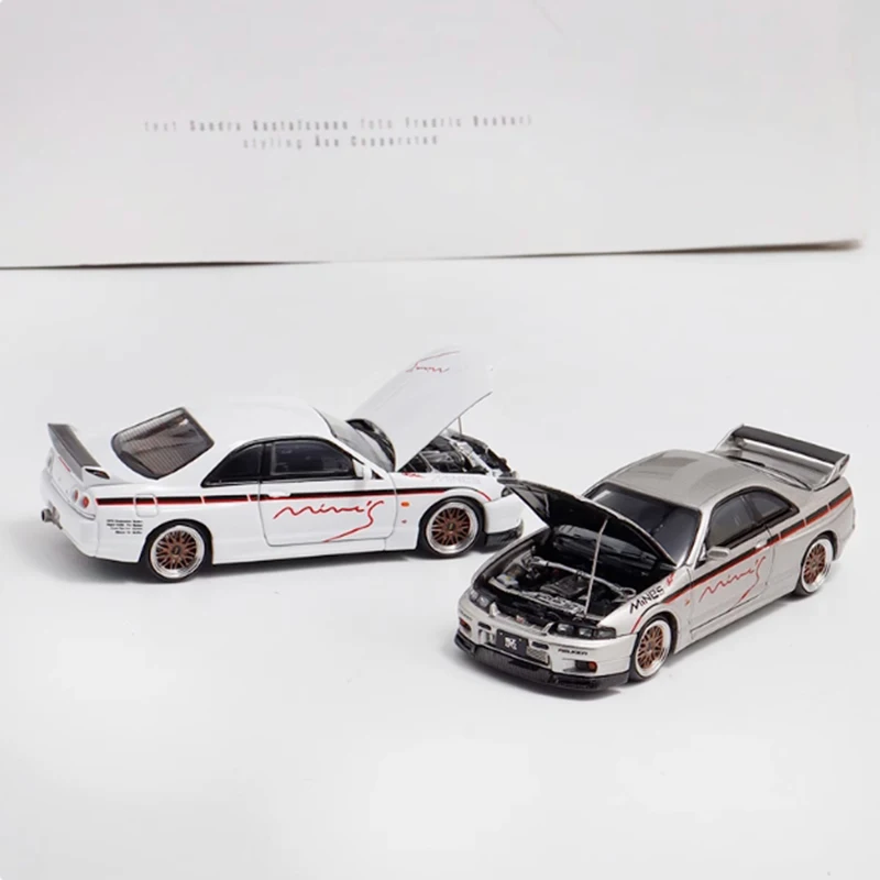 Skyline GTR R33 1:64 Diecast Model Car 6 Skyline GTR R33 1:64 Diecast Model Car - Image 6