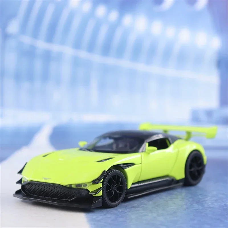 Aston Martin VULCAN 1:32 Diecast Model Car 7 Aston Martin VULCAN 1:32 Diecast Model Car - Image 7