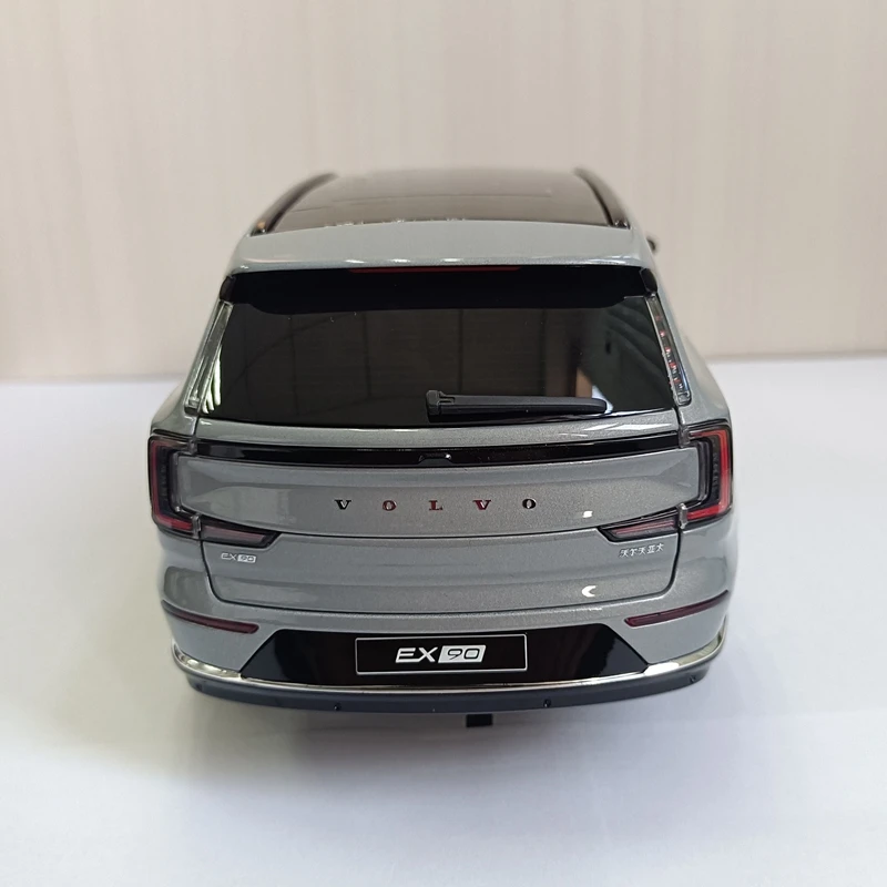 EX90 1/18 Diecast Model Car in Grey 3 EX90 1/18 Diecast Model Car in Grey - Image 3