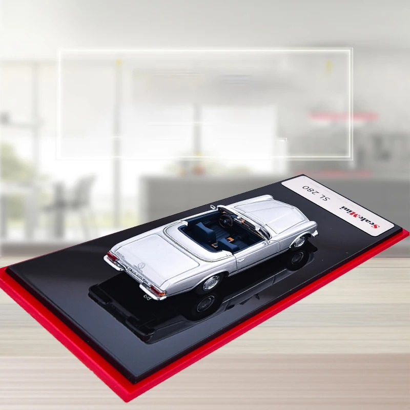 Scale 1:64 Benz SL280 Model Car in Red 6 Scale 1:64 Benz SL280 Model Car in Red - Image 6