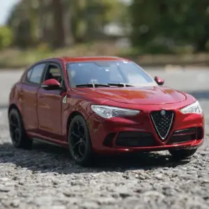 Bburago 1:24 Alfa Romeo Stelvio Model Car 13 S18058bde9ea941478617376270dd382cz
