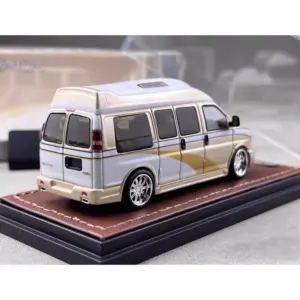1/64 Scale GOC Diecast Savannah GMC SAVANA 11 S1ab8e7e6e3b5426381fe0eec54c2c2f40
