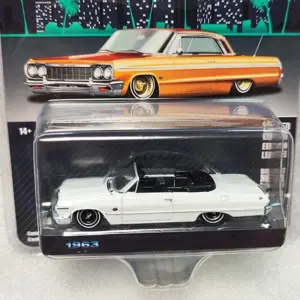 1963 Impala SS Convertible 1:64 Scale Model 5 S1c2415631bc746fbb676f95147587cd9J