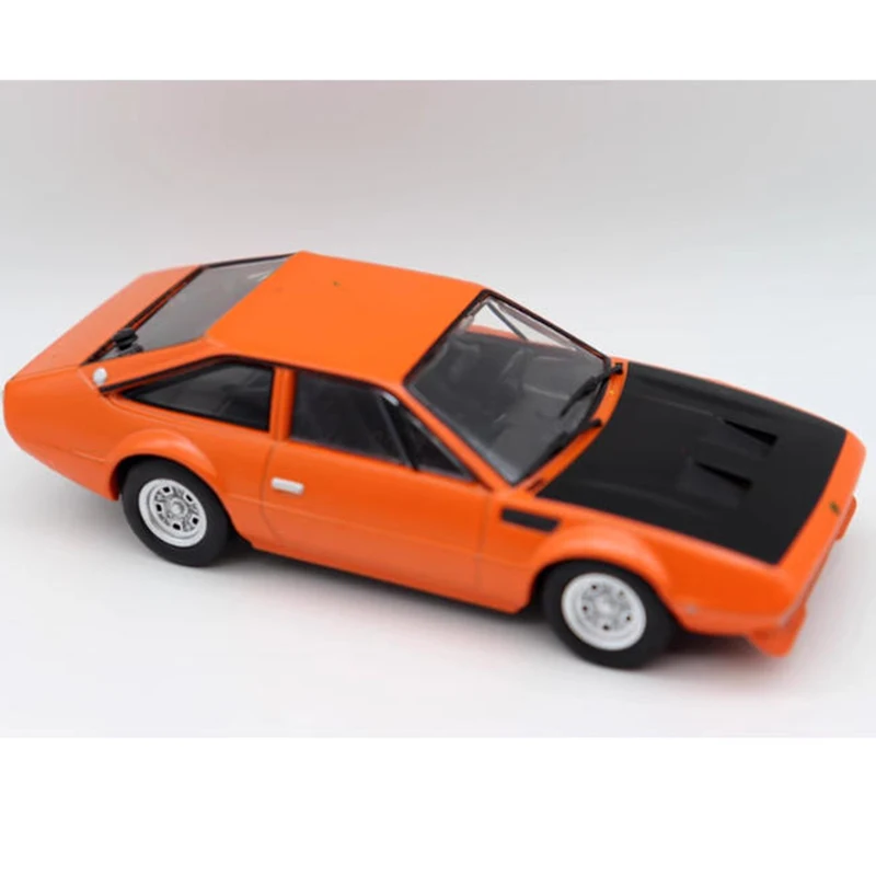 Jarama GTS 1972 1:43 Scale Diecast Model 5 Jarama GTS 1972 1:43 Scale Diecast Model - Image 5