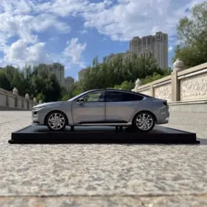 1:18 Scale Ford Mondeo 2022 Diecast Model 7 S1e09e12db62e412facb9372cc7566d74c