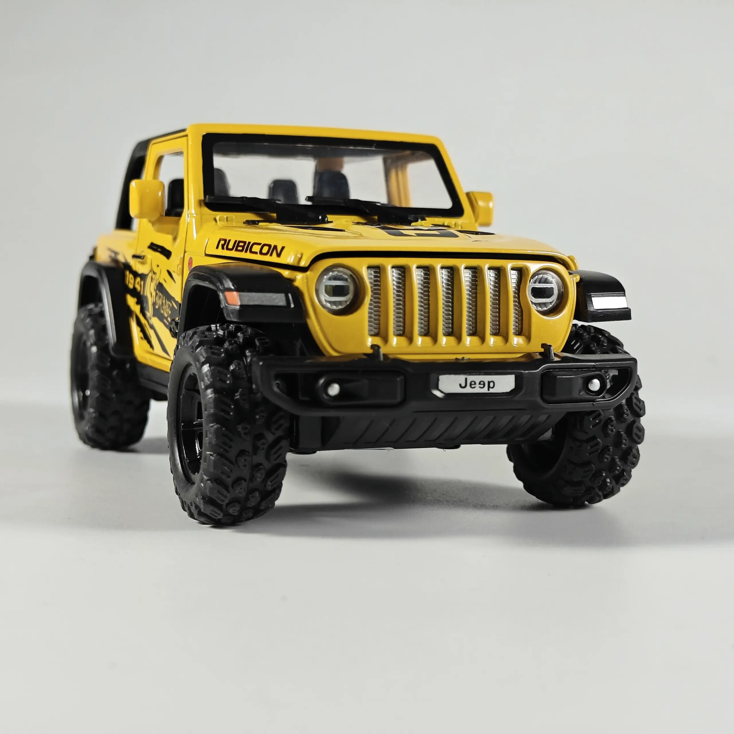 1:32 Scale Jeep Wrangler Rubicon Diecast Model 2 1:32 Scale Jeep Wrangler Rubicon Diecast Model - Image 2