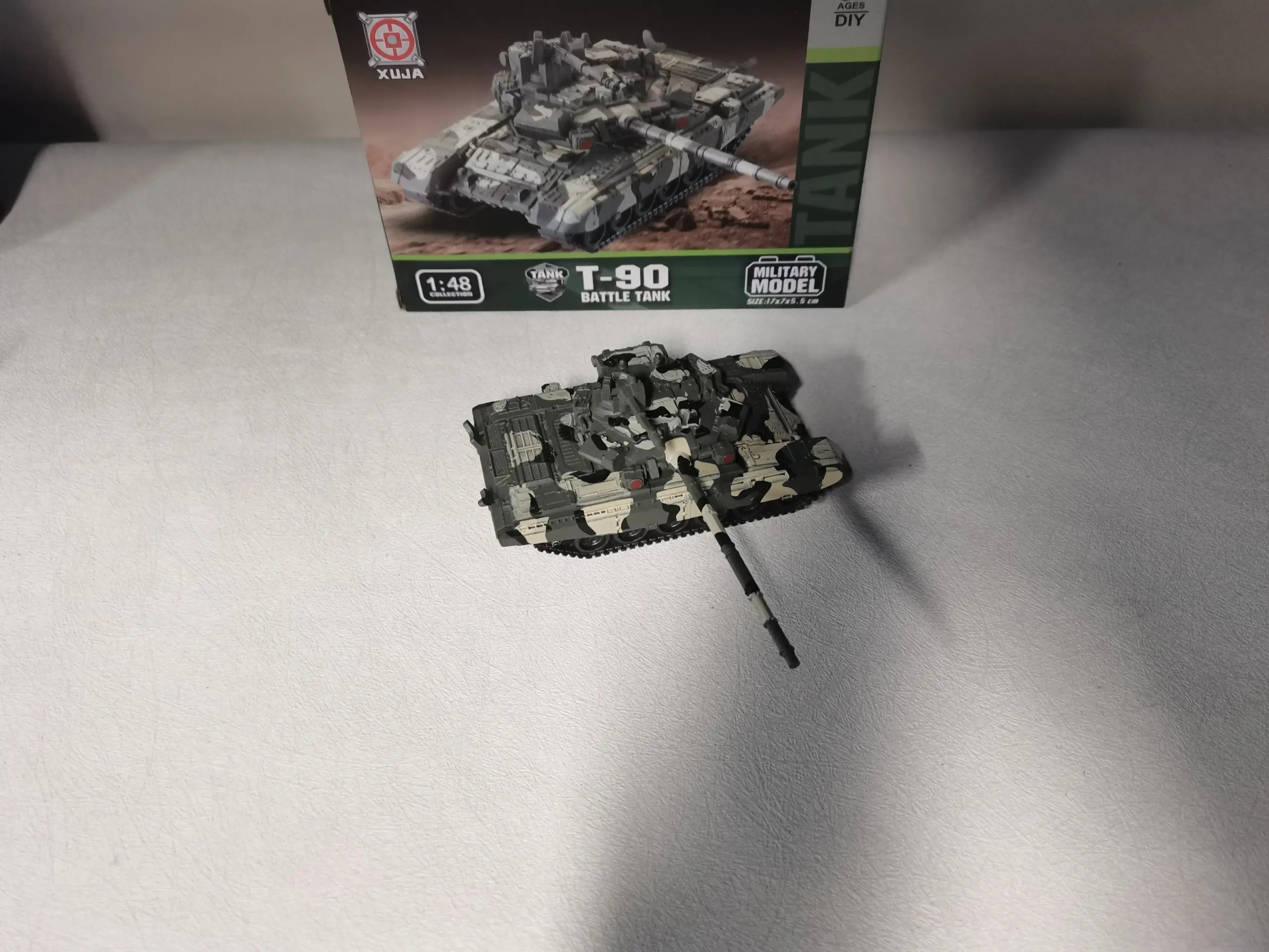 1/48 Scale Russian T90 Tank Model Assembly 4 1/48 Scale Russian T90 Tank Model Assembly - Image 4