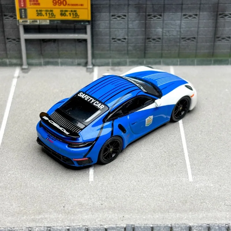 Porsche 911 Turbo S Safety Car Diecast Model 1/64 3 Porsche 911 Turbo S Safety Car Diecast Model 1/64 - Image 3