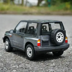 1:18 SUZUKI Vitara Escudo Diecast Model 12 S2110a4f32d67420cbe926c96c2d52c0bH