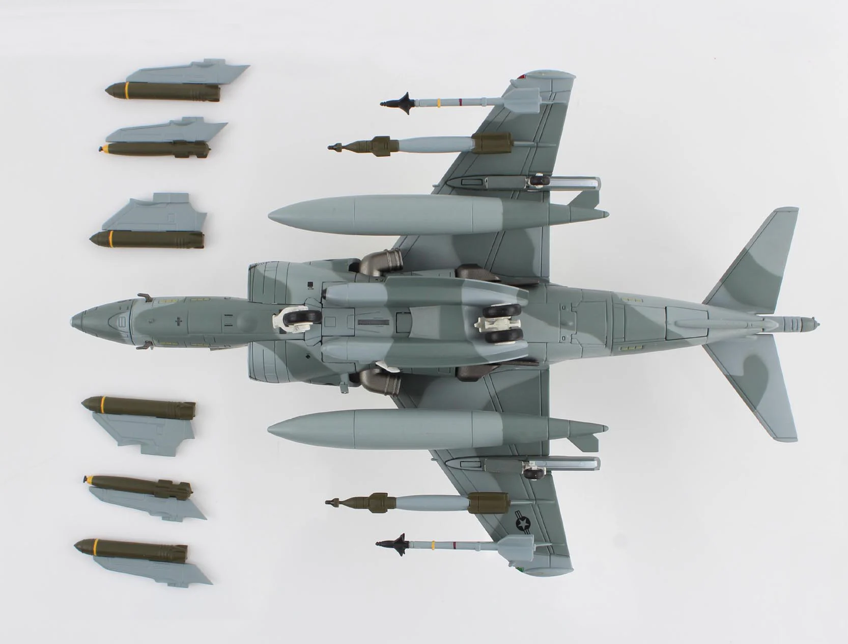1/72 Scale AV-8B Harrier II Model Aircraft 6 1/72 Scale AV-8B Harrier II Model Aircraft - Image 6