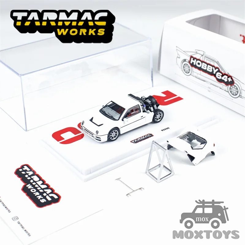 Tarmac Works 1:64 Toyota Hilux Diecast Model 8 Tarmac Works 1:64 Toyota Hilux Diecast Model - Image 8