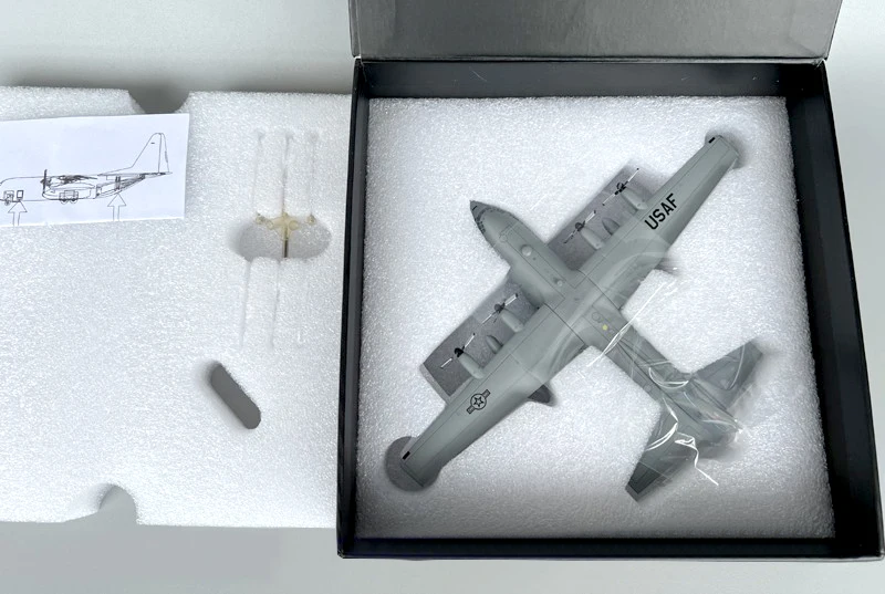 US C-130H Diecast Metal Model 1/200 Scale 2 US C-130H Diecast Metal Model 1/200 Scale - Image 2
