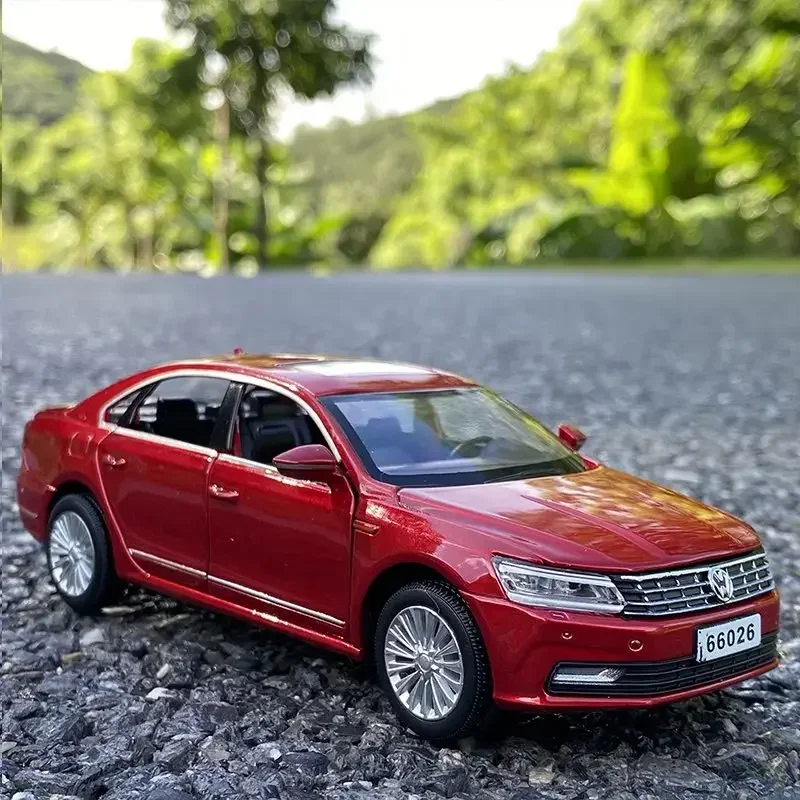 1:32 Scale Volkswagen Passat Magotan Model 8 1:32 Scale Volkswagen Passat Magotan Model - Image 8