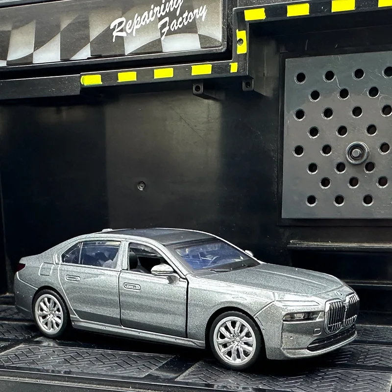 BMW I7 Diecast Model 1:42 1:47 Scales 6 BMW I7 Diecast Model 1:42 1:47 Scales - Image 6