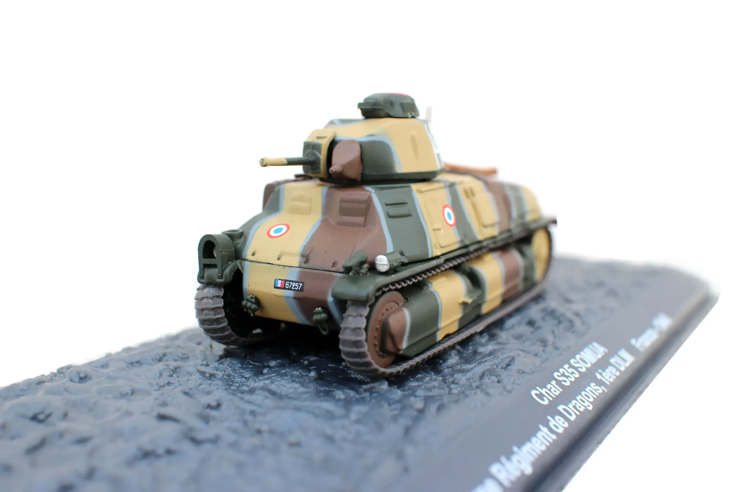 1/72 Scale French S35 Tank Model 1940 3 1/72 Scale French S35 Tank Model 1940 - Image 3
