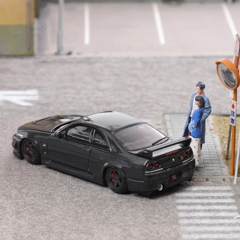 Skyline GTR R33 1:64 Diecast Model Car 3 Skyline GTR R33 1:64 Diecast Model Car - Image 3