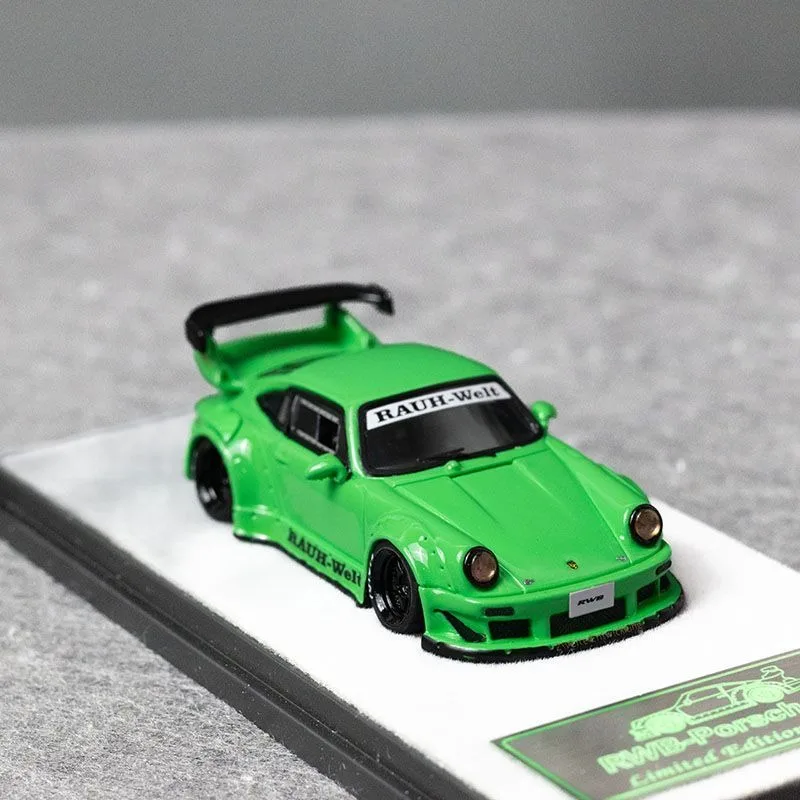 1/64 Scale Diecast Porsche 930 Model in Green 6 1/64 Scale Diecast Porsche 930 Model in Green - Image 6