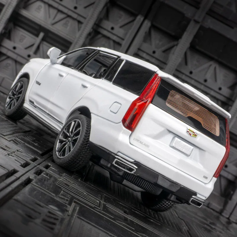 Cadillac Escalade 1:32 Diecast Model Vehicle 6 Cadillac Escalade 1:32 Diecast Model Vehicle - Image 6