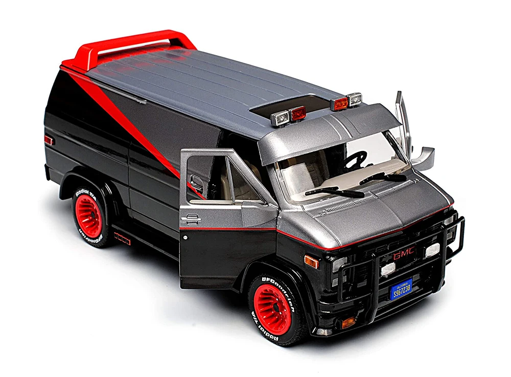 1983 GMC Vandura Van Diecast Model 1/24 Scale 2 1983 GMC Vandura Van Diecast Model 1/24 Scale - Image 2