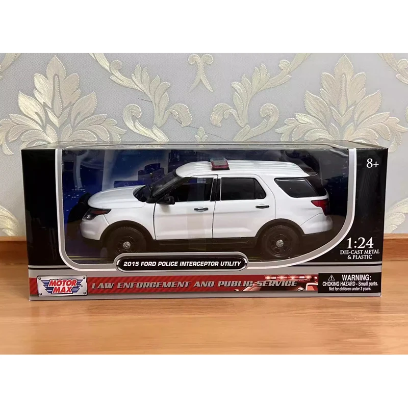 2010 Crown Victoria Police Interceptor Diecast Model 4 2010 Crown Victoria Police Interceptor Diecast Model - Image 4