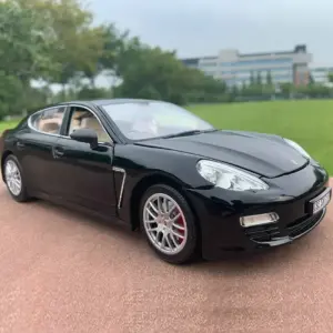 1:18 Porsche Panamera Coupe Diecast Model 9 S2aa419a222d642139a98ebd5c4b71944V