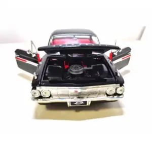 Jada 1:24 Scale 1961 Chevrolet Impala Model 10 S2b496f700c8c4f659d6235f515e550e1g